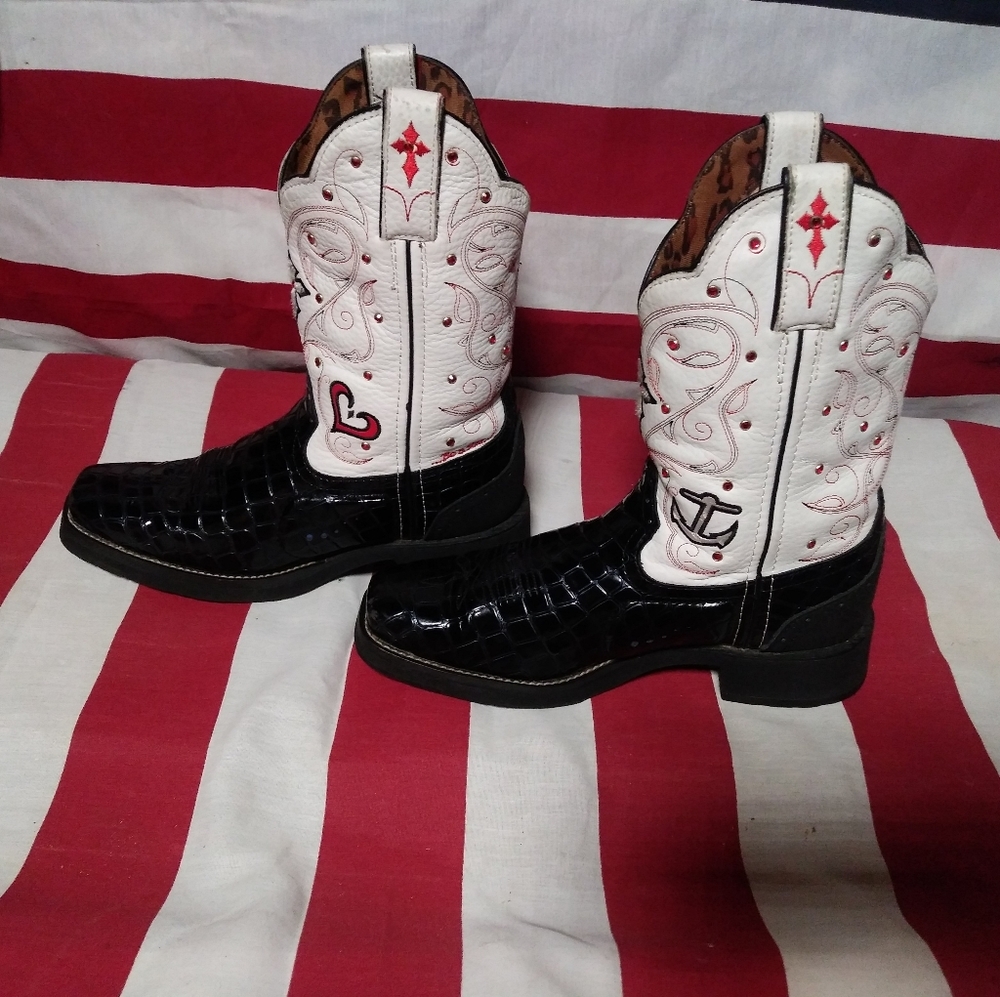 Tony Lama Alligator Skin